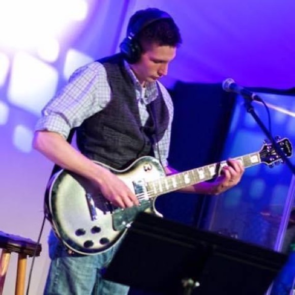 Meet your Posher, Lee - Picture 4 of 6